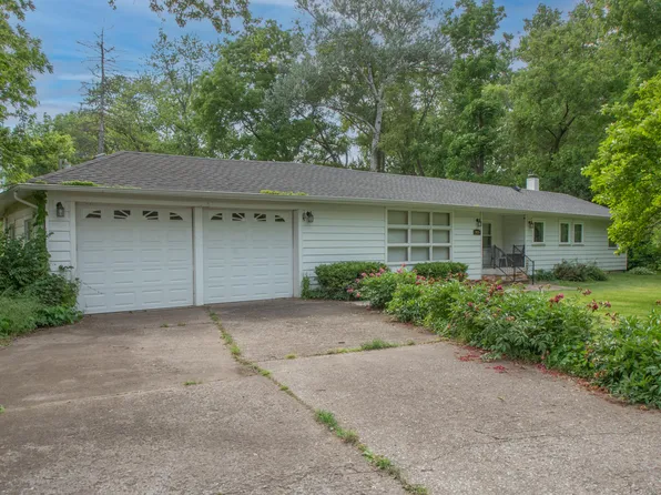 1424 Burns Dr, Portage, IN 46368