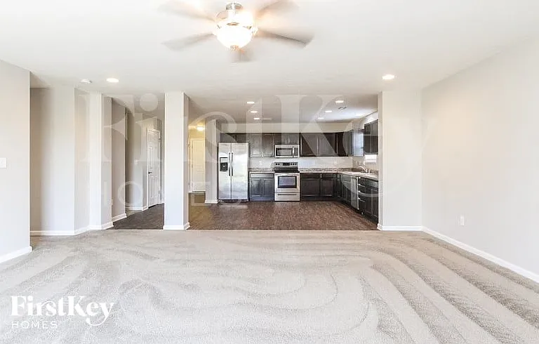 8154 Brookville Way — Photo 3