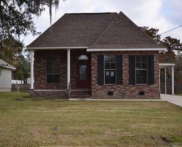 1st image of 119 Mitchell Lane Des