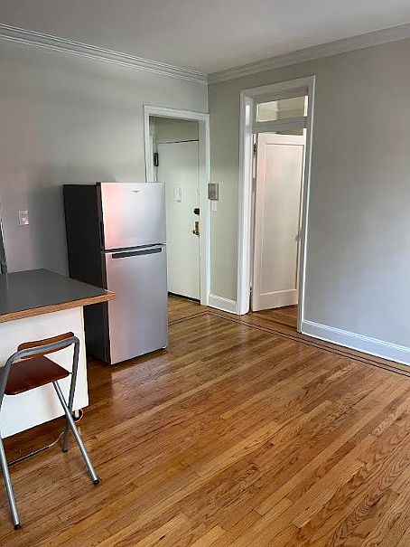 2nd image of 314 Livingston St #4F