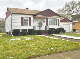 2007 Pearsall Pkwy, Waukegan, IL 60085