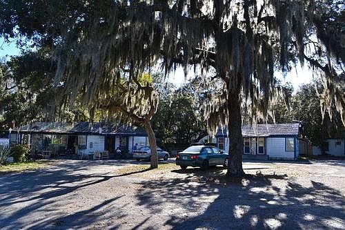 2nd image of 2455 N Tamiami Trl
