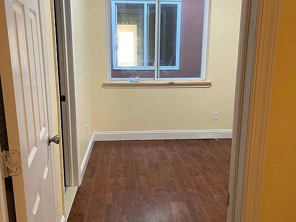 4th image of 806 N Broad St #A-i