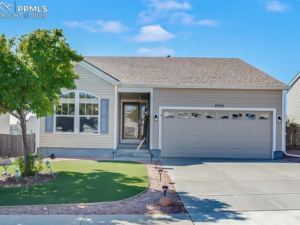 7555 Dobbs Dr, Fountain, CO 80817