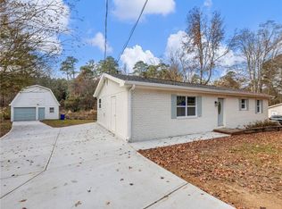 930 Woodbridge Dr NE, Conyers, GA 30012