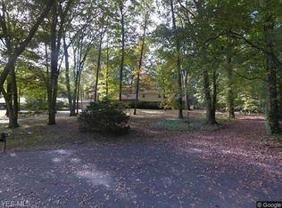 5766 Weaver Rd, Akron, OH 44319