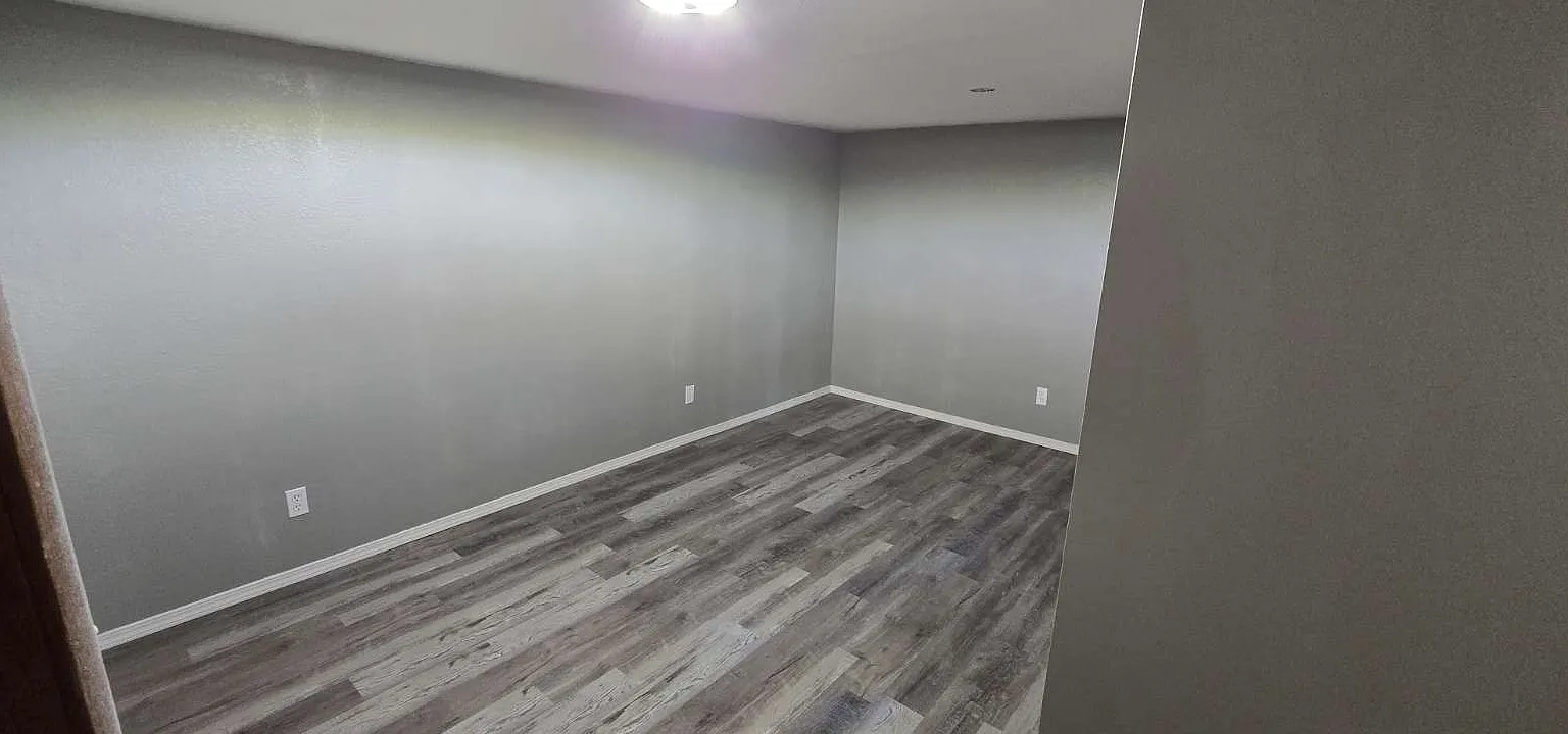 2 bed, 812 sqft, $900 — Photo 4