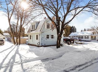 20 Manners Ave, Bangor, ME 04401