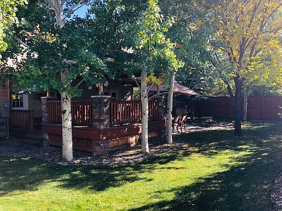 5th image of 107 Teton Ave