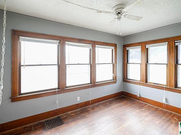 4th image of 1523 27th St