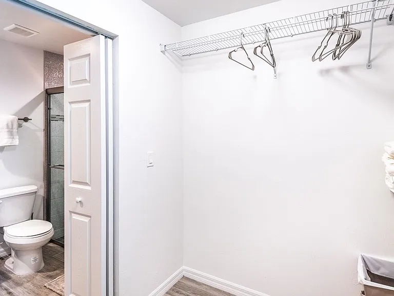 219 Lewis Cir #112 — Photo 27