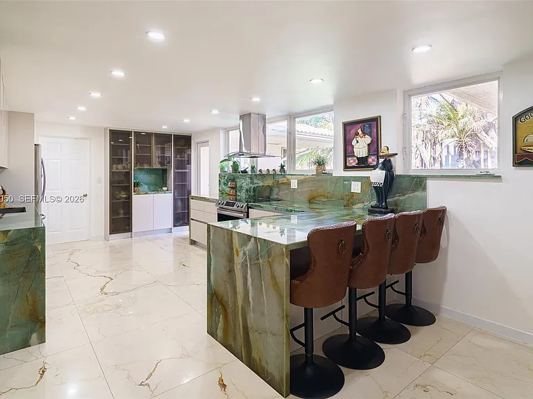 205 Ocean Blvd — Photo 28