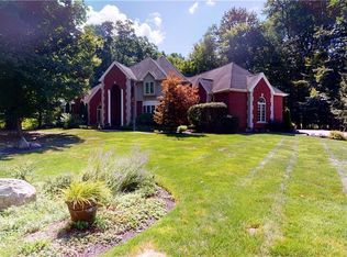 4337 Colt Ln, Erie, PA 16506