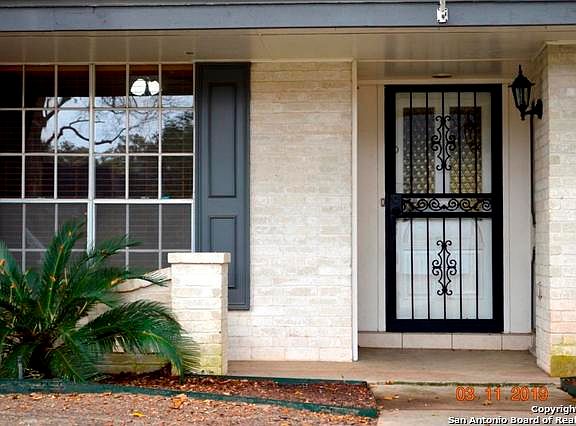 2nd image of 405 Balfour Dr