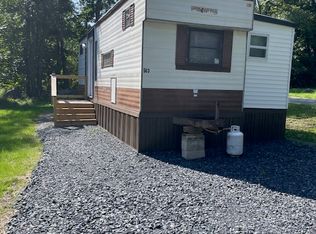 3237 State Route 715, Henryville, PA 18332