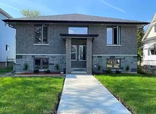 363 Curry Ave #2