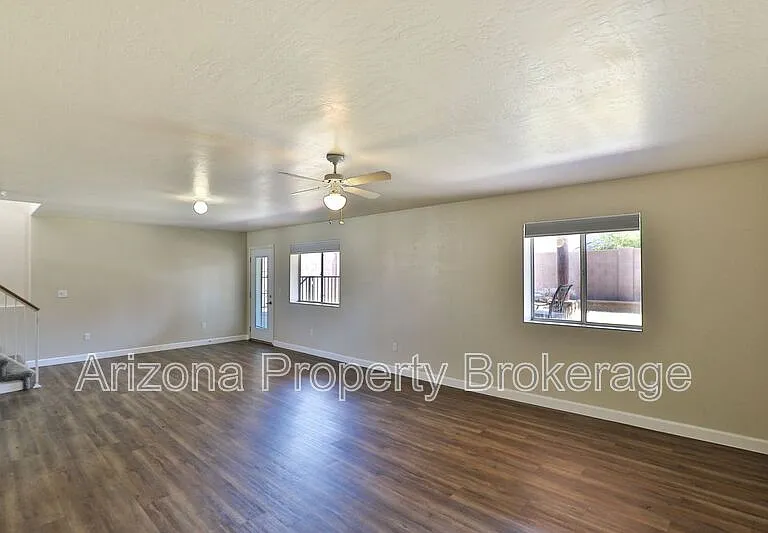 4601 E Scott Ave — Photo 15