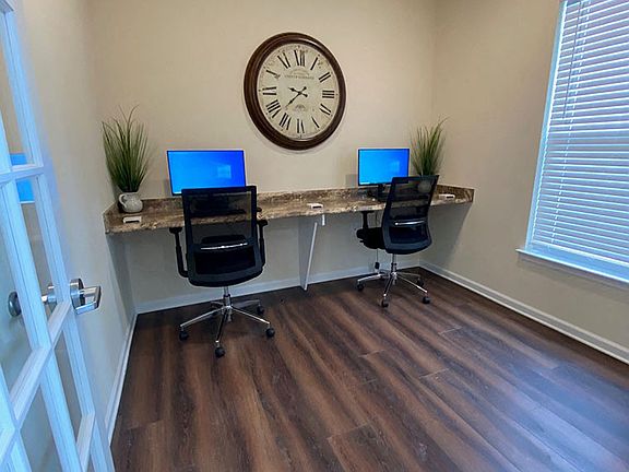 5th image of 3301 Sungrove Ln #337