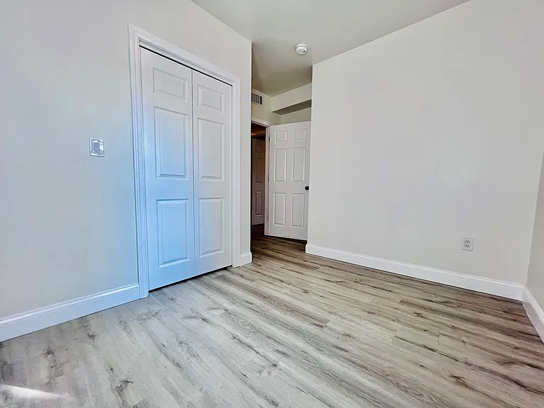 164 Ashburnham St #2 — Photo 11