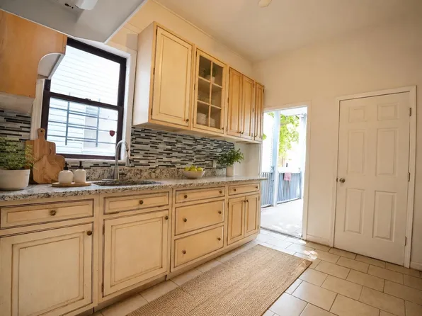 465 Bergen Avenue image 1 of 10