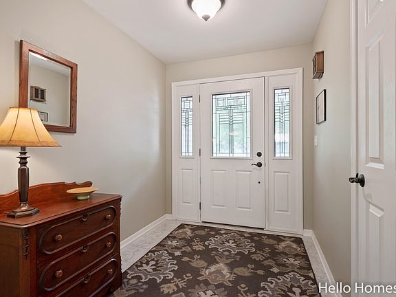 5th image of 3326 Bentwood Dr SE