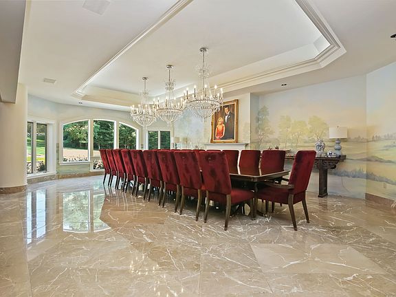 5th image of 50 Poplar Hill Dr