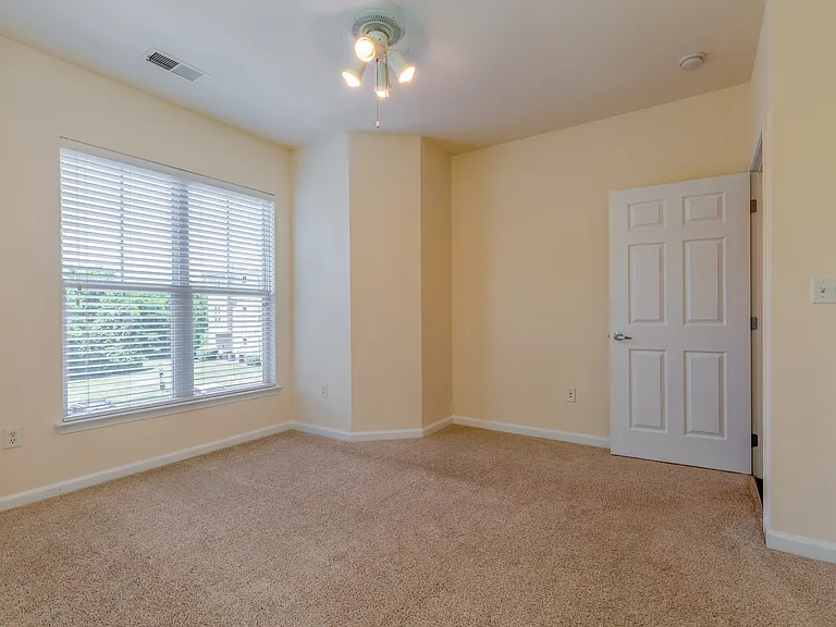 Clearbrook Apartments — Photo 26
