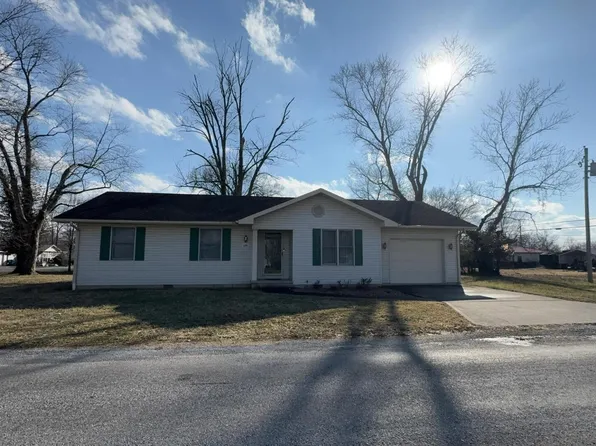 1208 E 8th St, West Frankfort, IL 62896