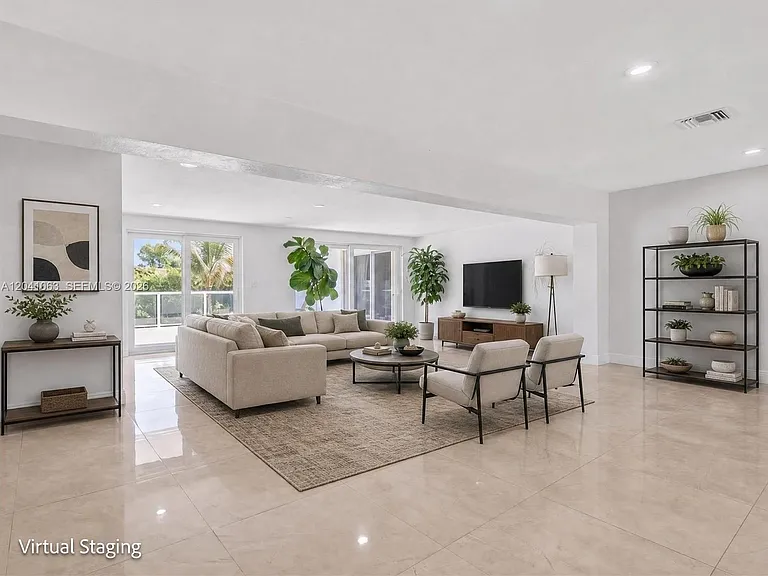 16641 Royal Poinciana Dr — Photo 20