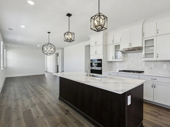 Mackenzie - B Plan, Benders Cove - Premier Series