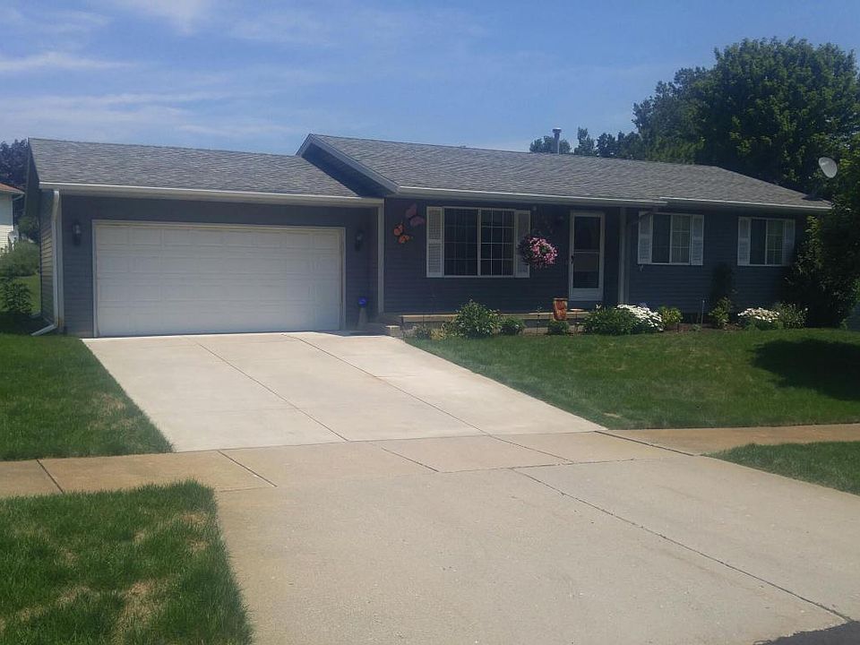 1st image of 3926 York View Dr NW #1