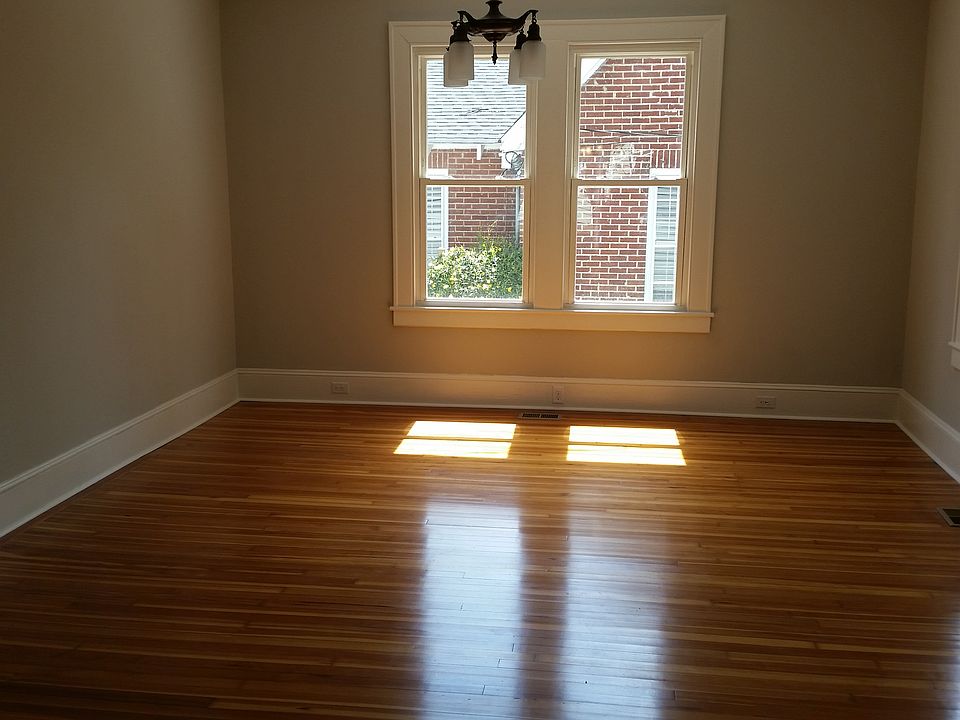 Living room before staging