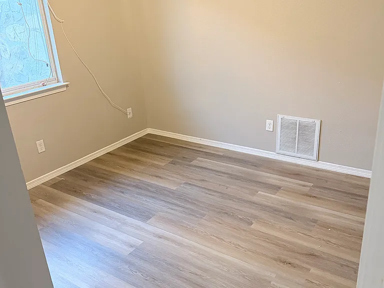 12761 Ramon Prieto — Photo 11