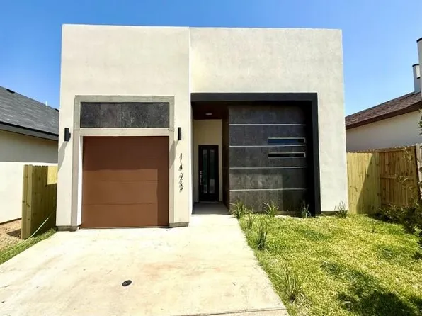 1423 Los Estribos Dr, Laredo, TX 78043