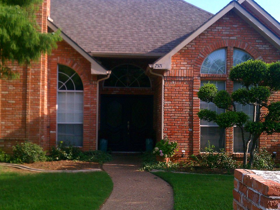 1st image of 2521 Fox Glenn Cir