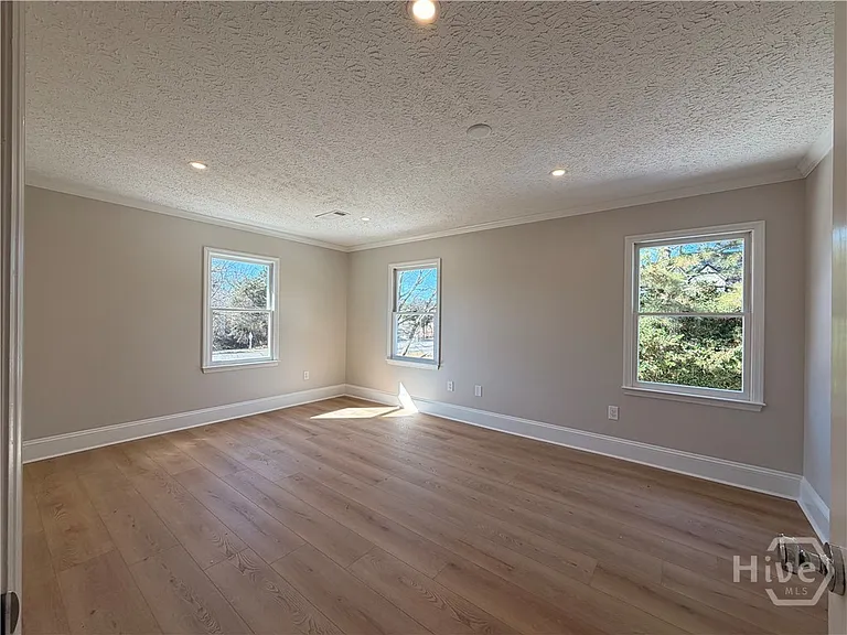 1165 Cedar Shoals Dr #B — Photo 8