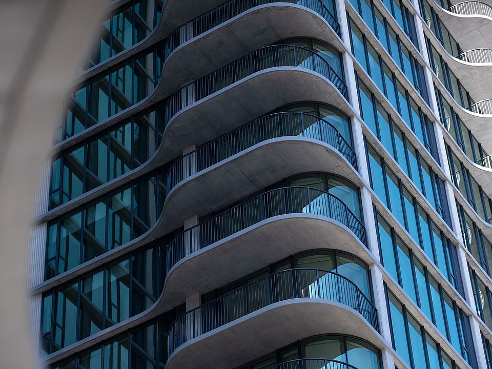 Building Photo 5