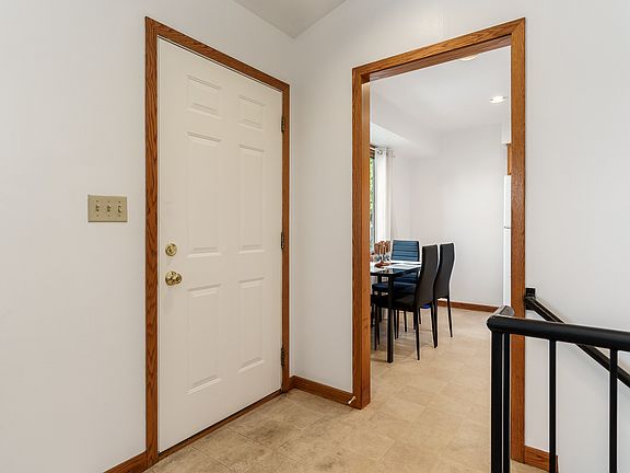 4th image of 4973 Christy Cir