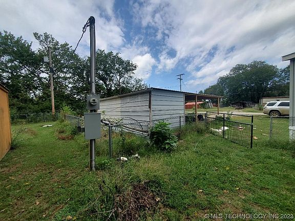 5th image of 603 W Girard St