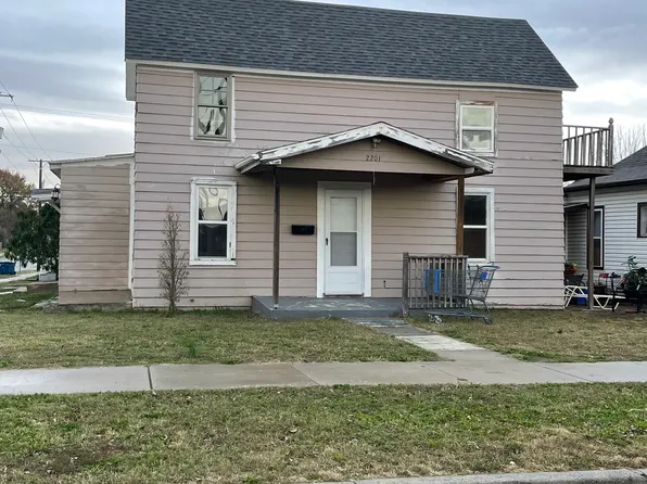 2201 S Jackson Ave, Joplin, MO 64804