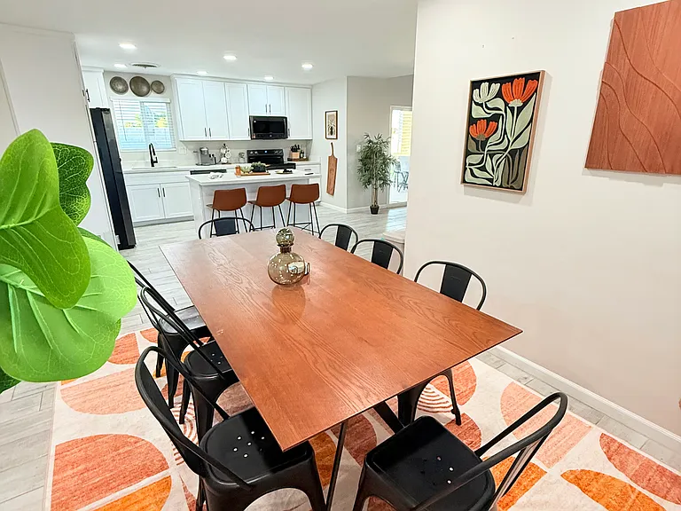 W Mountain View Dr — Photo 6
