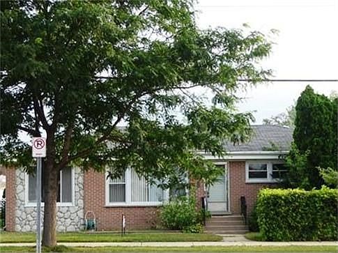 3rd image of 4400 N Oriole Ave