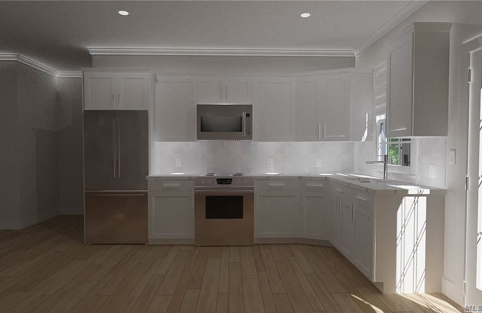 2nd image of 309 Glenwood Ln