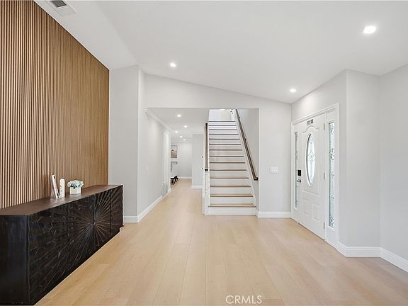 2nd image of 8093 Banyan St