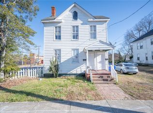132 Chestnut St, Suffolk, VA 23434
