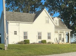 13441 Old State Rd, Carlyle, IL 62231