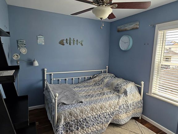 5th image of 4204 Stewart Ave