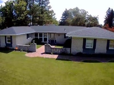 4177 Conne Mara Ln, Waterford, MI, 48329