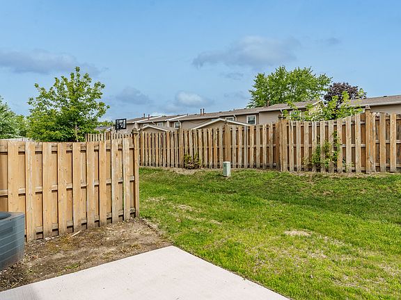 4th image of 4412 Pepper Dr #2