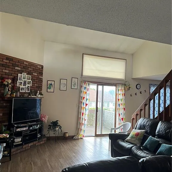 20 Arthur Dr #1 — Photo 1